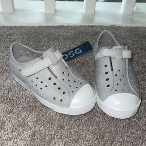 DSG Toddler Eva slip on shoes size 9